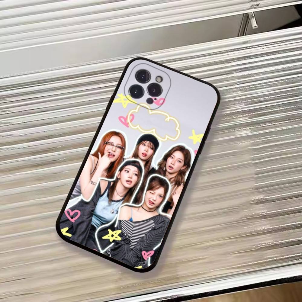 Vogue L-LE S-SSERAFIM Artistic - Phone Cases Vogue review and price