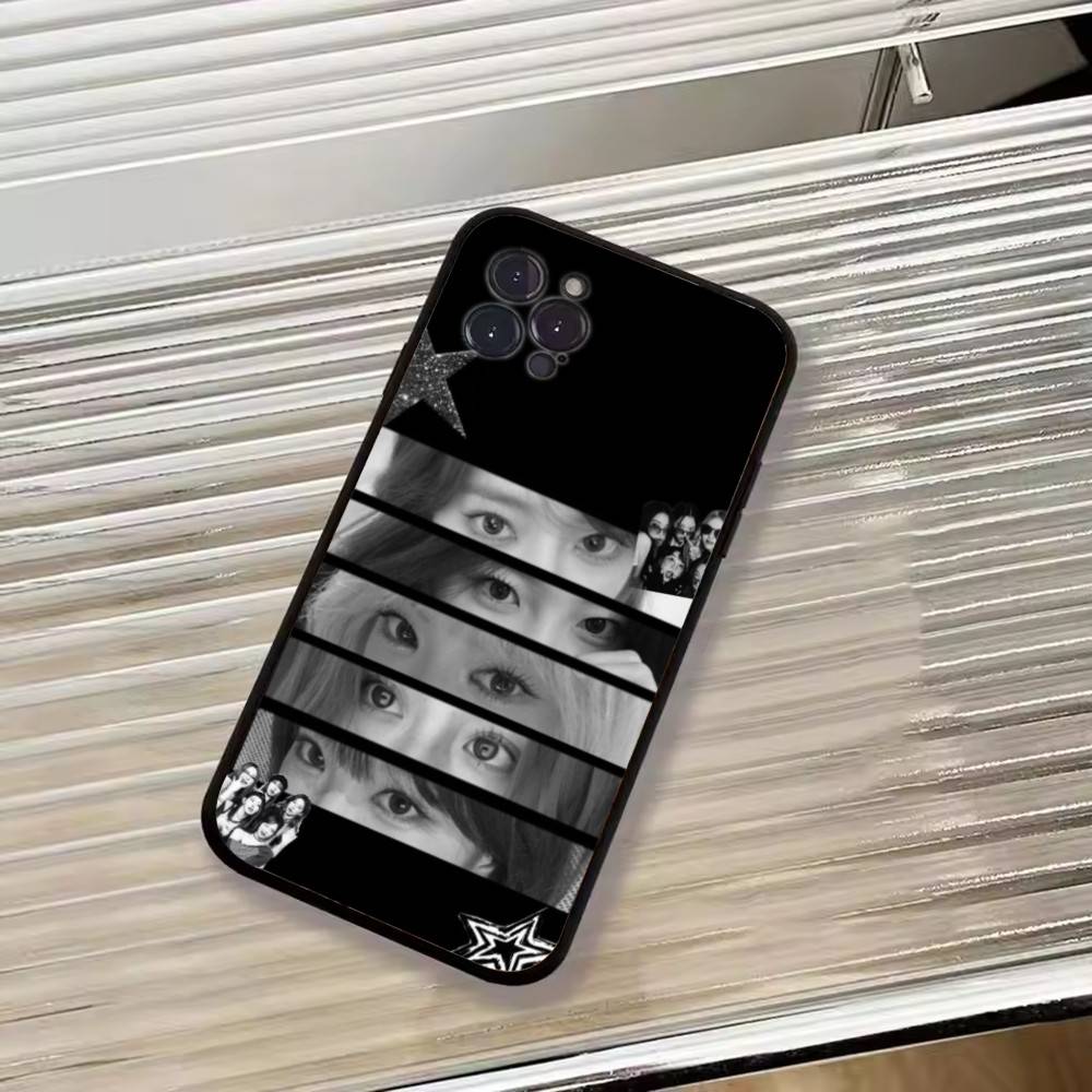 Vogue L-LE S-SSERAFIM Artistic - Phone Cases Vogue review and price